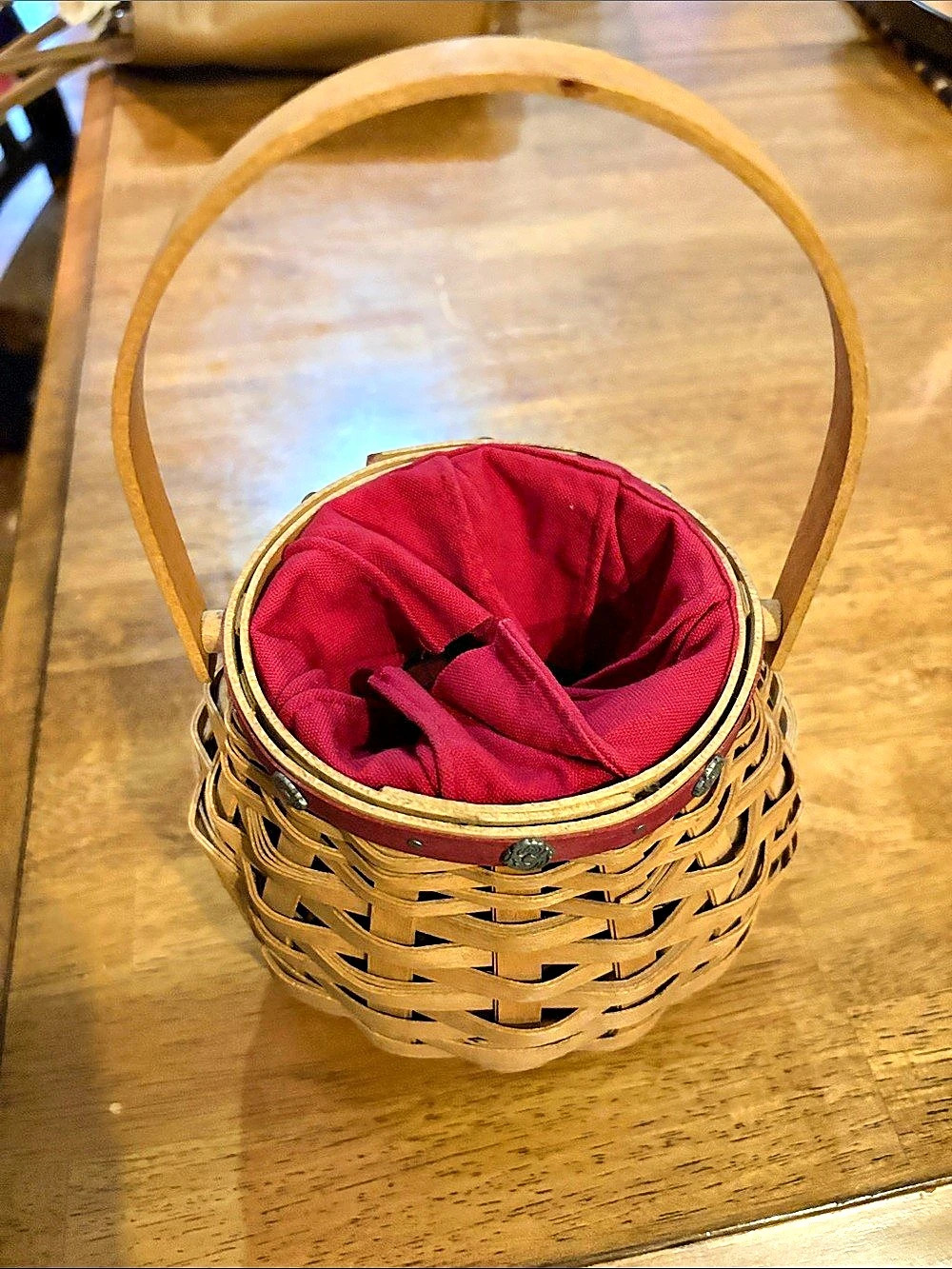 Longaberger 2004 Let You Call Me Sweetheart Longaberger Basket with Red Liner